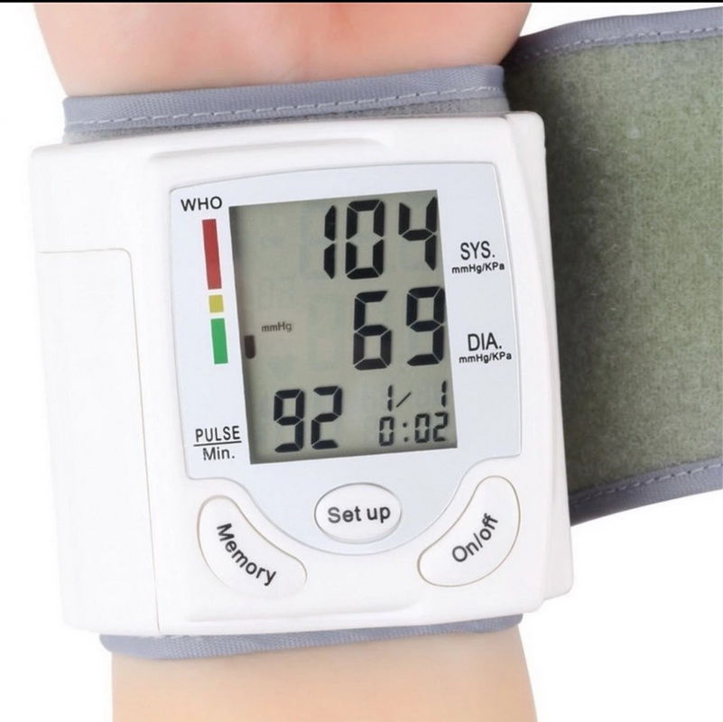 ขายเครื่องวัดความดันโลหิตแบบสายรัดข้อมือ
