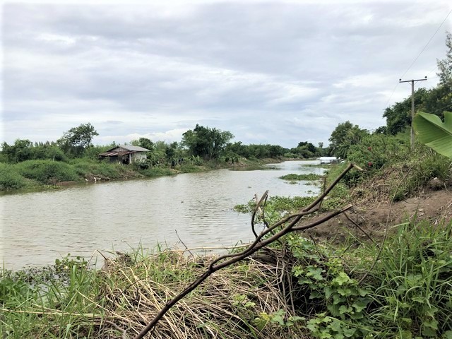 ขายที่ดิน ซ.นครคลองเนื่องเขต ถ.สุวินทวงศ์  ด้านหน้าติดถนน หลังติดคลอง เนื้อที่ 10 ไร่