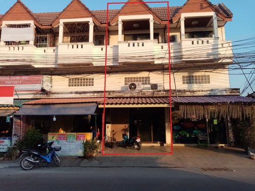 อาคารพาณิชย์ 3 ชั้น 18.6 ตรว   ทำเลดีมาก  ต.ปากเพรียว อ.เมือง จ.สระบุรี 
