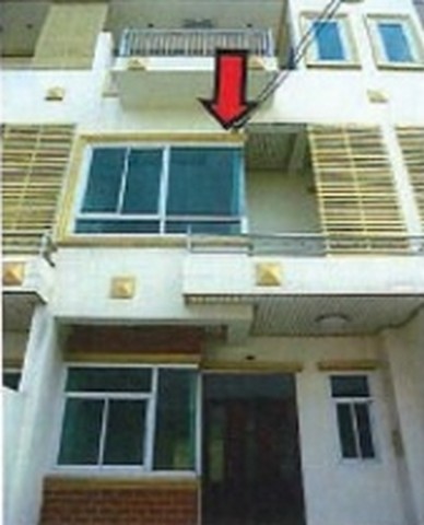 ขาย ทาวน์เฮ้าส์ 3 ชั้น พื้นที่ 172.50 ตรม. มีที่จอดรถหน้าบ้าน เมืองนครราชสีมา