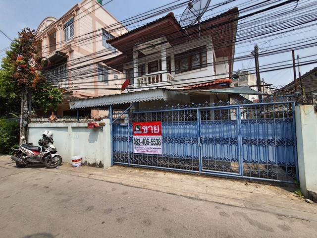 บ้านเดี่ยว เนื้อที่ 58 ตรว. ซอยวัดยาง ใกล้ MRT ไฟฉาย พร้อมบ้าน 2หลัง
