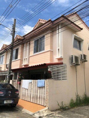 ขายทาวน์โฮม : บ้านปัญฐิญา รามคำแหง 186/1 กรุงเทพมหานคร (0801532451)