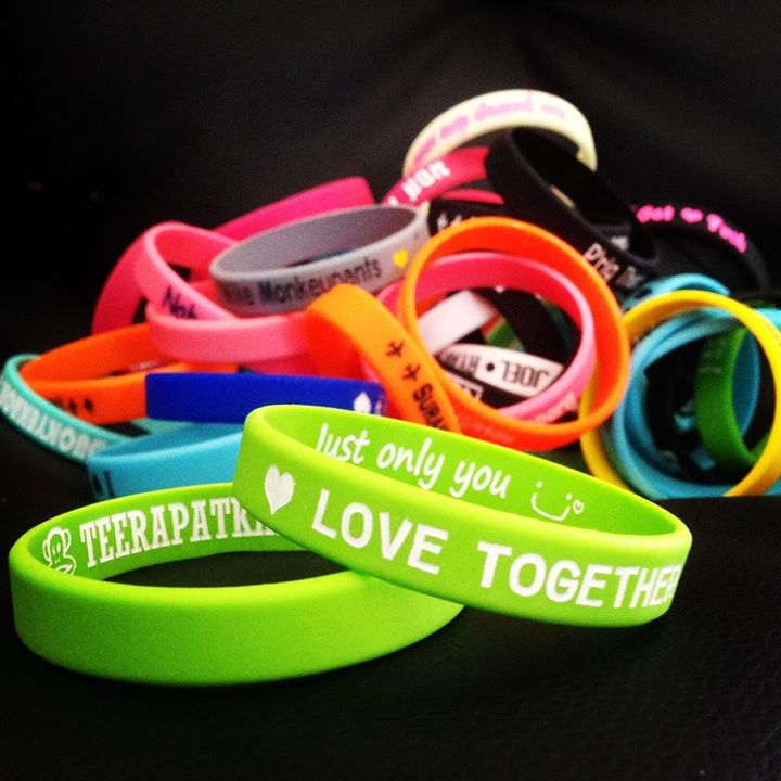 รับผลิต สั่งทำ ขายส่ง Wristband ริสแบนด์ ราคาถูก ตรงจากโรงงานผู้ผลิต
