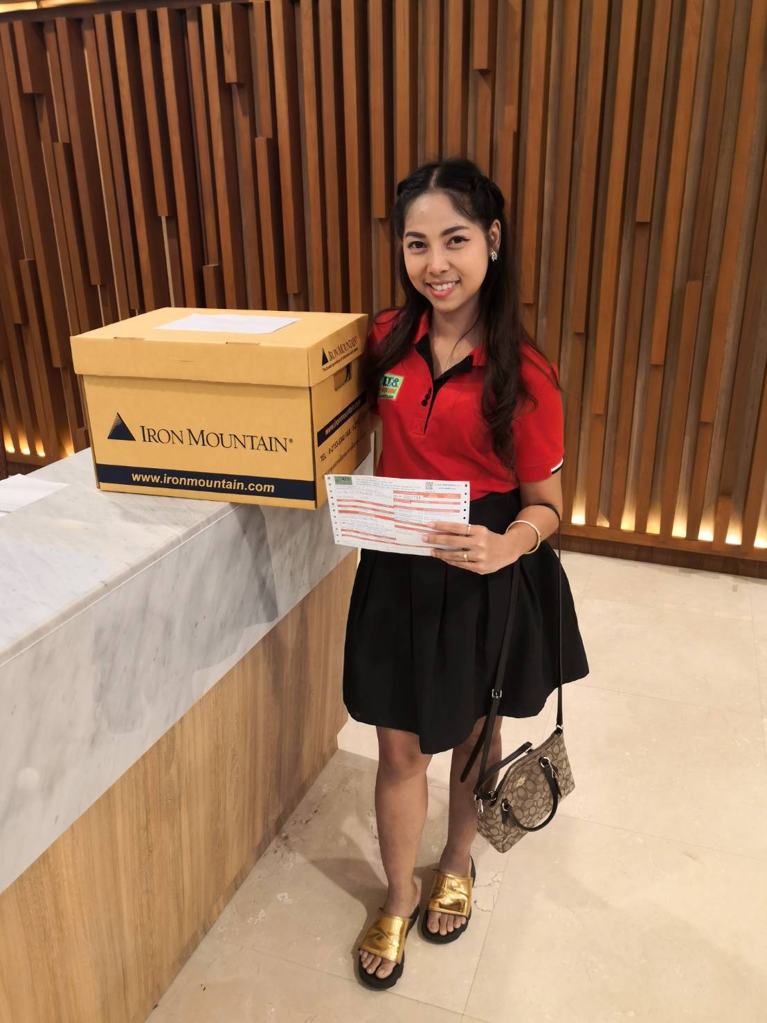 บริการขนส่งสินค้า ภายในประเทศ และระหว่างประเทศ