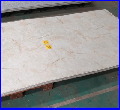 UV Marble Board แผ่นลายหินอ่อน ไม้เทียม แผ่นหินเทียม หินวีเนียร์ ตกแต่งบ้าน ตกแต่งผนัง รุ่น KL8007-5